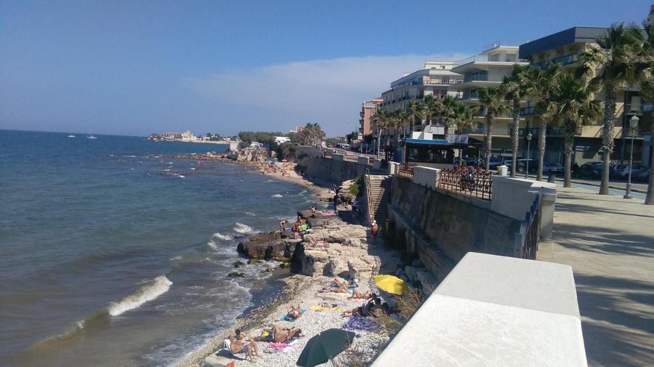 Bed and Breakfast Antico Molino Trani Exterior foto